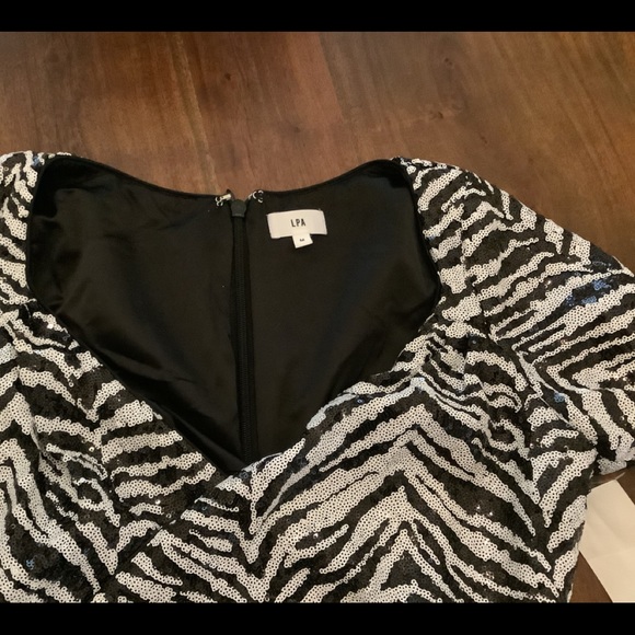 LPA zebra print sequin dress size M - Picture 4 of 4